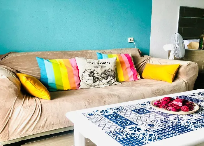 アパート Welooveyou Zafiro's モロ・デル・ハブレ